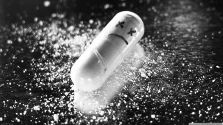 Smiley pill rain water drops - the rain free wallpaper