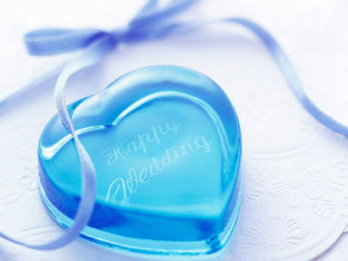 Blue heart glass box happy 2 - a blue heart free wallpaper