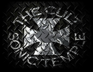 Black white metal background peace - a star in the middle free wallpaper