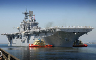 Large ship docked tug boat - fitz hugh lane free wallpaper