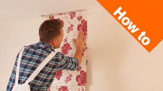 Man painting wall flowered wallpaper 3 - detail free wallpaper for desktop