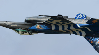 Fighter jet blue sky star 4 - side and a star free wallpaper