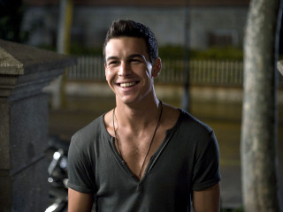 Smiling man motorcycle background happy - his neck free wallpaper for desktop