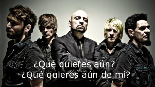 Men group standing que ques - a caption free wallpaper