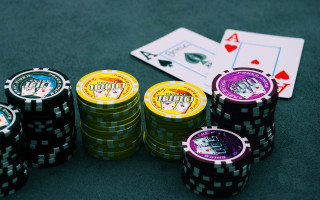 Poker table chips cards pair - card free wallpaper