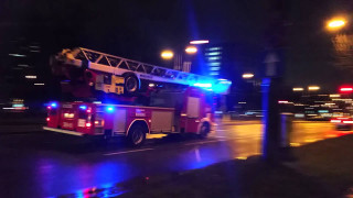 Fire truck night lights parking - a fire truck free wallpaper