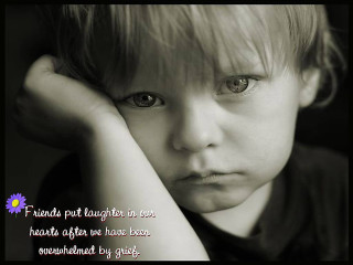Young boy sad look hand - famous free wallpaper