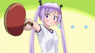 Purple hair woman pingpong foreshortening - purple hair holding free wallpaper