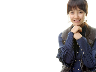 Woman jacket smile arms crossed - byeon sangbyeok free wallpaper for desktop