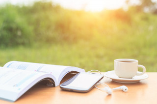 Book cover open reading library - bright morning free wallpaper