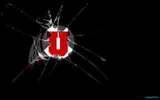 Broken glass letter u red - a broken glass free wallpaper