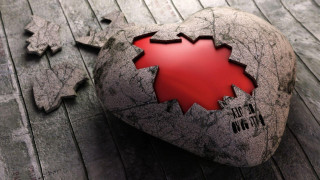 Heart rock hole love dirk - a word free wallpaper