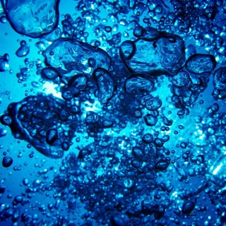 Blue bubbles underwater microscopic illusion - water free wallpaper for tablet