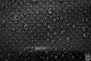 Water droplets tiles macro black - texture free wallpaper
