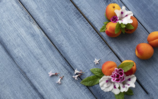 Fruit flowers wooden table summer - a wooden table top free wallpaper