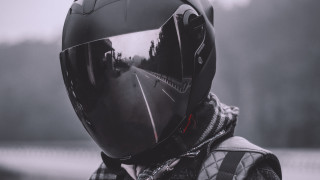 Rainy day motorcycle helmet scarf - rainy free wallpaper