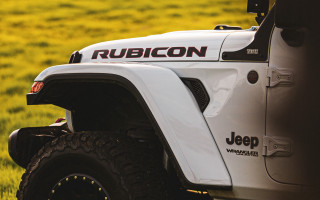 White jeep rubicon green grass - micro free wallpaper for desktop