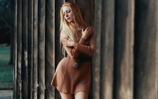 Woman brown dress leaning wooden - artur tarnowski free wallpaper