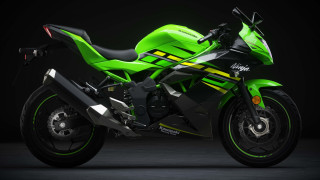 Green motorcycle dark room yellow - a green motorcycle free wallpaper for desktop