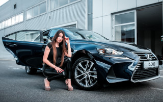 Woman car building ground evelyn - a car in front free wallpaper