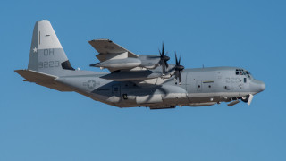 Large airplane blue sky propellers - a large air plane free wallpaper