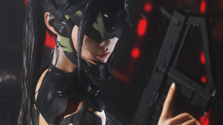 Woman catwoman gun serious eve - her hand free wallpaper