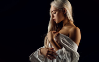 Woman white dress open shirt - her shirt free wallpaper for desktop