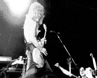 Man guitar stage microphone people - jimmy nelsson free wallpaper