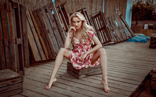 Woman bench porch floral dress - a porch free wallpaper