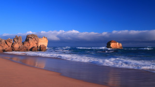 Beach waves rocks clouds sky - elizabeth durack free wallpaper