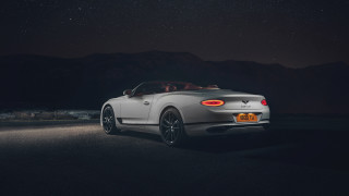 Night car aurora moon fireworks - the roof free wallpaper