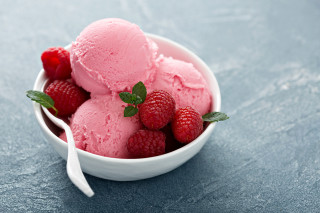 Ice cream raspberries mint blue - a bowl of ice cream free wallpaper