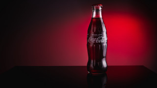 Coca cola bottle red background - dorothy coke free wallpaper