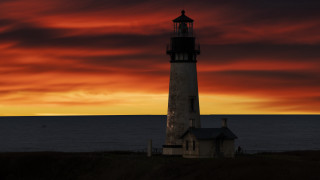 Lighthouse hill sunset clouds red - a red sky in the background free wallpaper