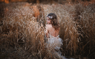 Woman dress field bunt hair - anka zhuravleva free wallpaper