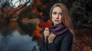 Woman leaf river autumn portrait - a woman holding free wallpaper
