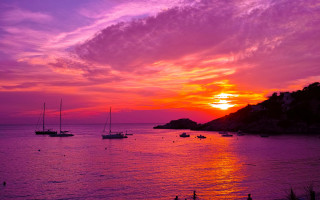 Sunset boats hill beach people - fauvism free wallpaper