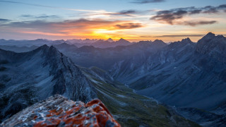 Mountain range sunset clouds lake 4 - a few mountain free wallpaper for desktop