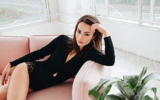 Woman black dress pink couch - leesha hannigan free wallpaper for desktop