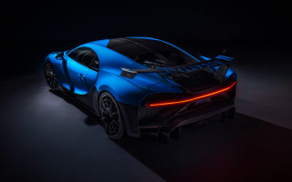 Blue sports car red tail - a red tail light free wallpaper
