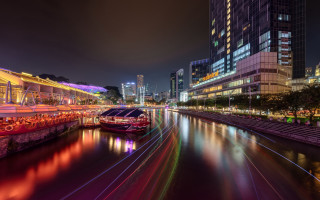 Tokyo river cityscape night neon - a boat free wallpaper for desktop