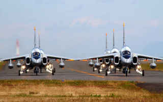 Two planes ground precisionism jigsaw - the runway free wallpaper for desktop