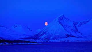 Full moon mountain range night 3 - over a mountain range in the distance free wallpaper