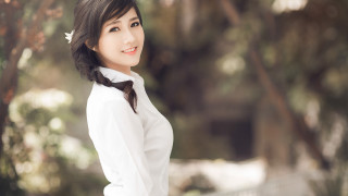 Woman white shirt smiling bokeh - chen lu free wallpaper