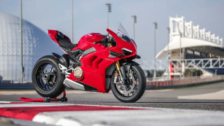 Red motorcycle race track stadium - duccio free wallpaper for desktop