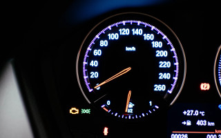 Speedometer night max automatiste rendering - the time free wallpaper