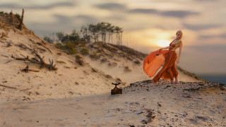 Woman beach sunset dress frisbee - brooke shaden free wallpaper