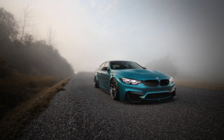 Blue car foggy road cinematic - the foggy day time free wallpaper