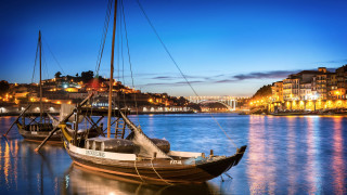 Boats city night lights matte - panoramic view free wallpaper
