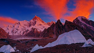 Mountain snow rocks red sky - amir zand free wallpaper